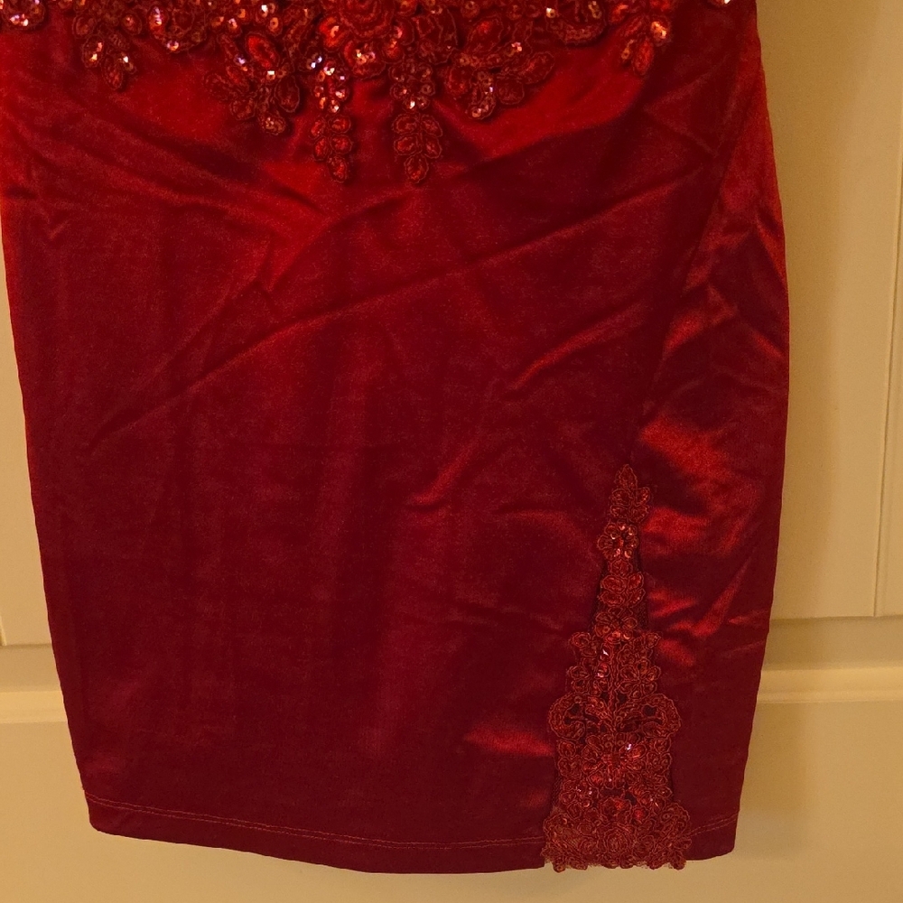 Windsor Strapless Ruby Sequin Dress - image 8